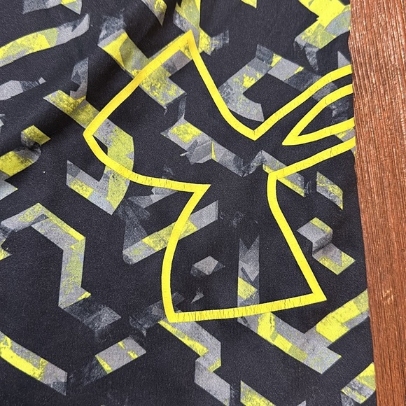 Boys size L Shorts (4) - Picture 2 of 6